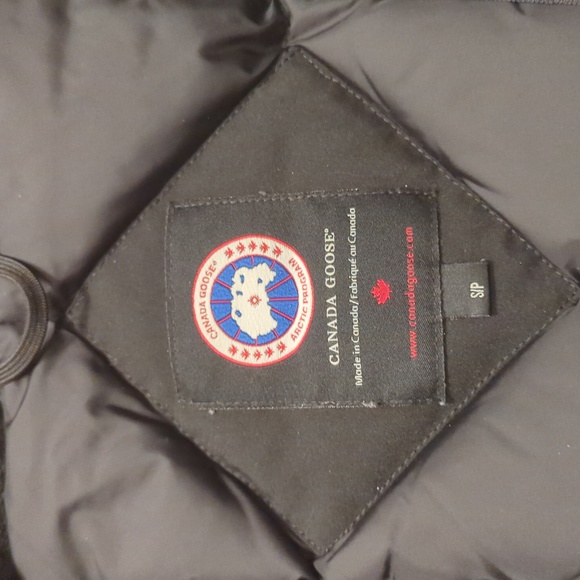 Canada Goose Womens Victoria Parka - Picture 7 of 12
